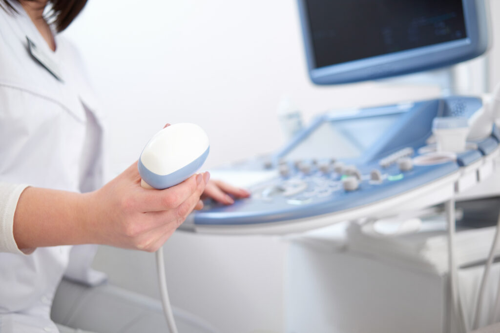 Ministerstvo zrušilo preventívnu sonografiu prsníkov u zdravých žien - vyšetrenie, ktoré zachraňovalo životy