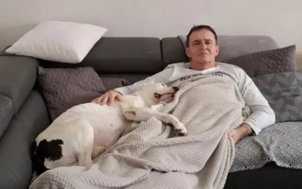 Pomôžme Dušanovi: Život zachraňujúca liečba stojí tisíce — rodina prosí o pomoc