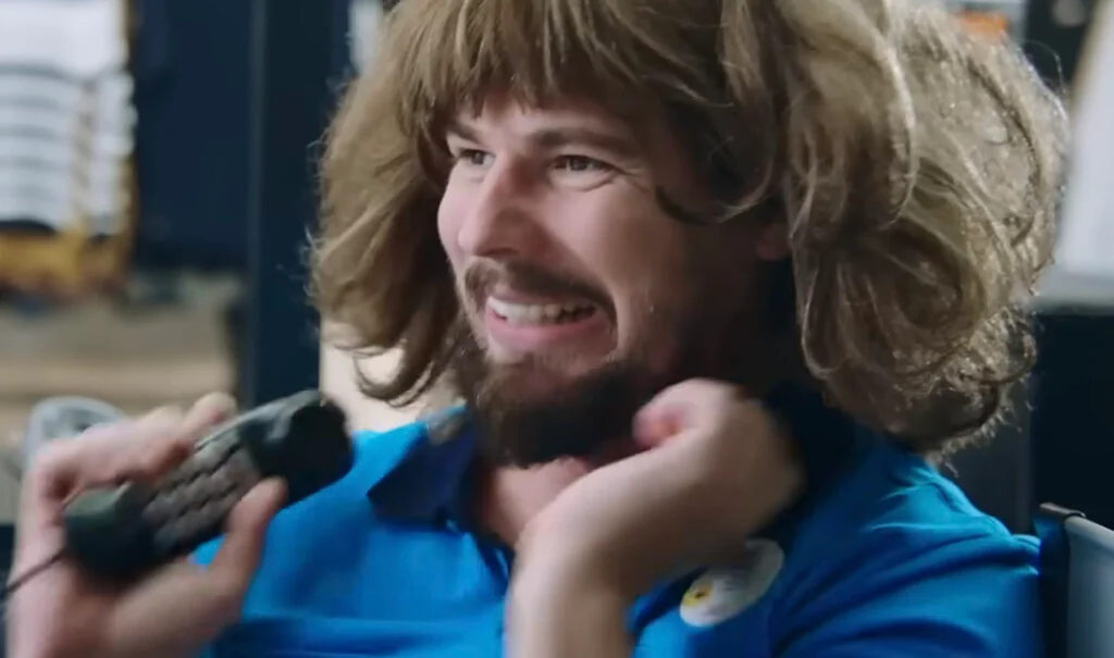 Tesco ukončilo spoluprácu s influencerom Ferom Jokeom. Dôvodom sú medializované obvinenia