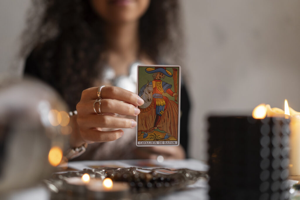 Tarot: Starodávne karty, ktoré ľudí fascinujú dodnes. Čím sú výnimočné?