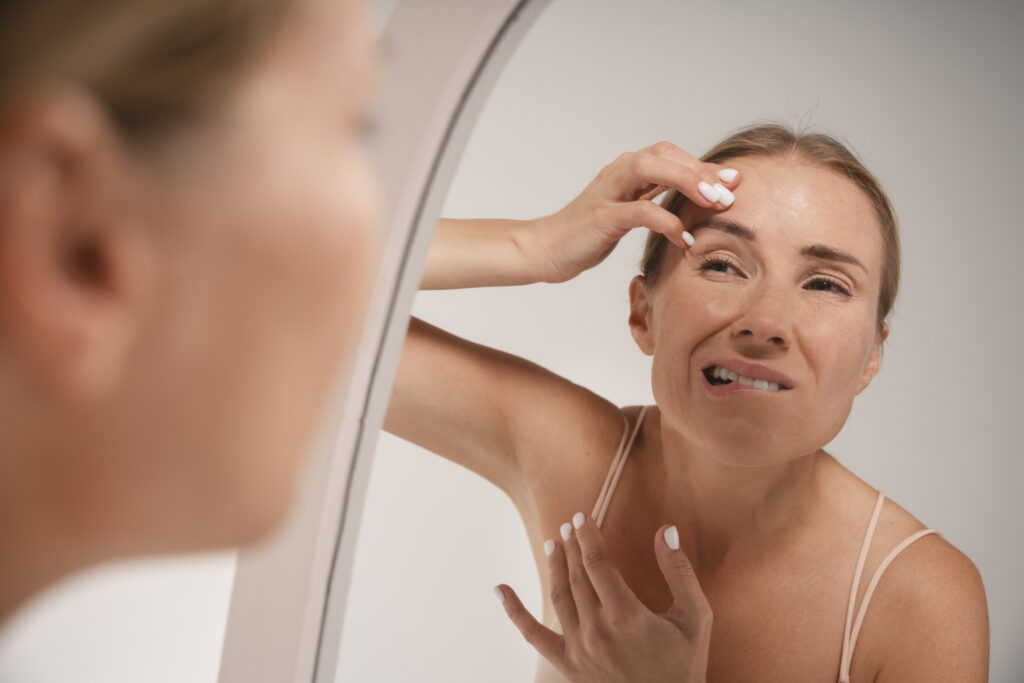 Život po 45-ke: 5 zlozvykov, ktorých sa musíte vzdať, ak chcete zostať vitálna a štíhla