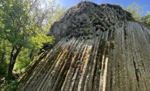 Skamenená láva a hrad Šomoška: Objavte európsky unikát na hranici s Maďarskom