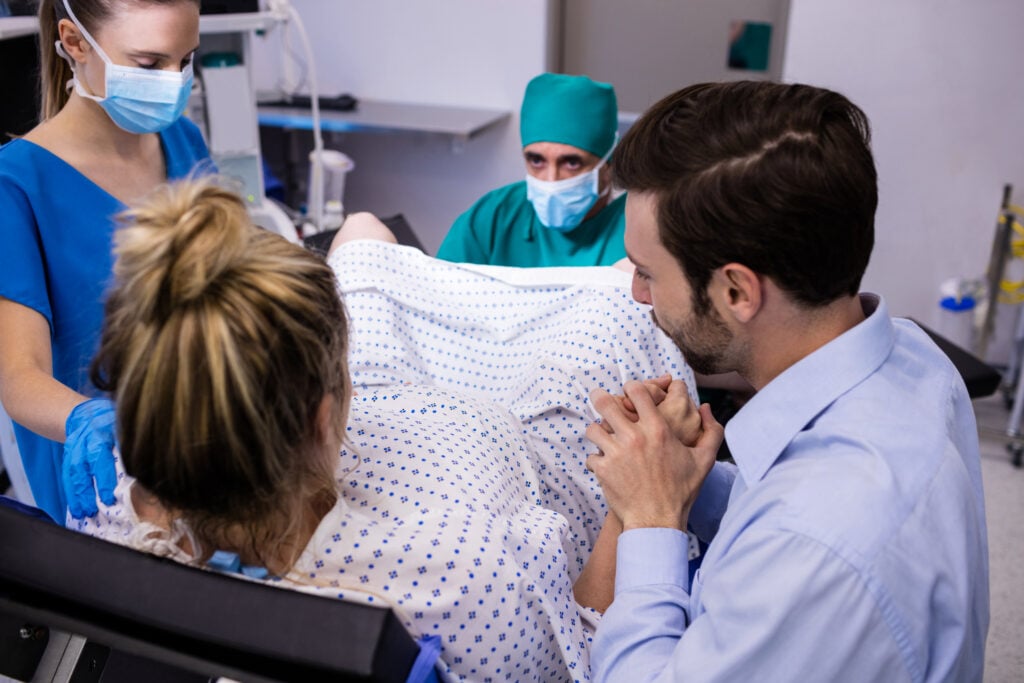 Väčšina epidurálok obsahuje 50x silnejšiu látku než heroín a 100x silnejšiu než morfín